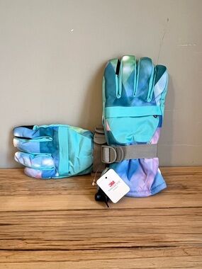 NWT 3M Women/Kids Ski Gloves Size Medium